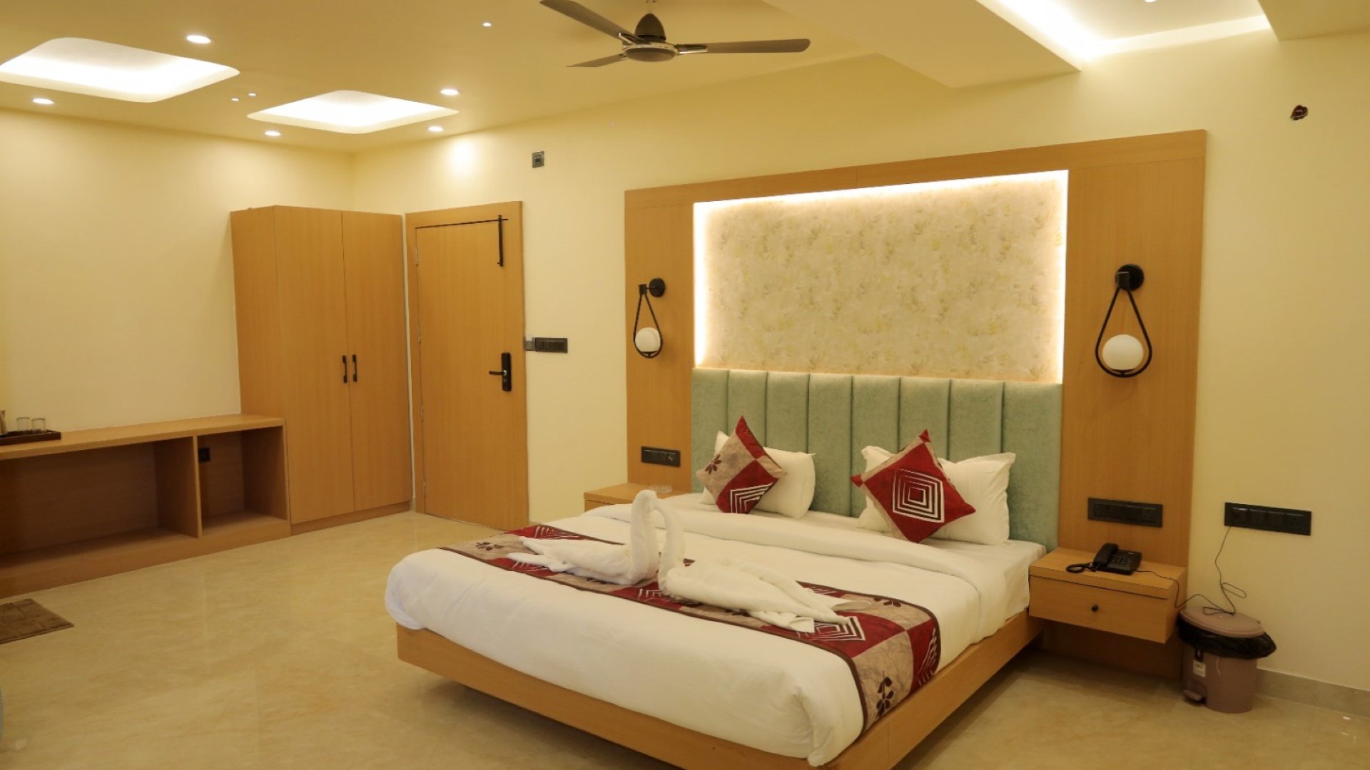 Kreston Heights Hotel